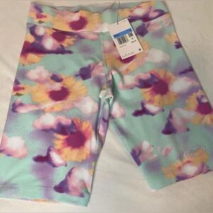 Women’s Nike bike shorts size M